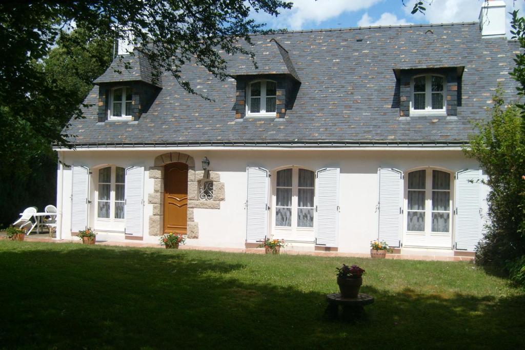 Chambres D'Hotes D'Evelyne Pluneret Exterior photo